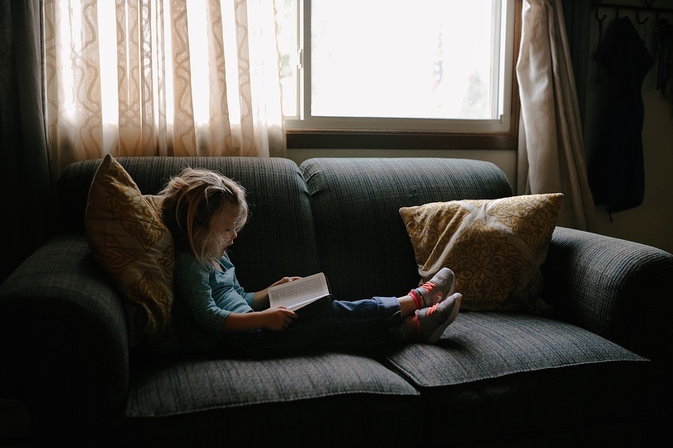 Kid, People, Girl, Child, Sitting, Couch, Pillow